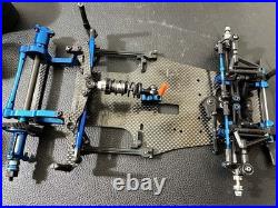 Pièces détachées 1/12 Racing Yokomo R12 avec de nombreux pneus d'occasion
